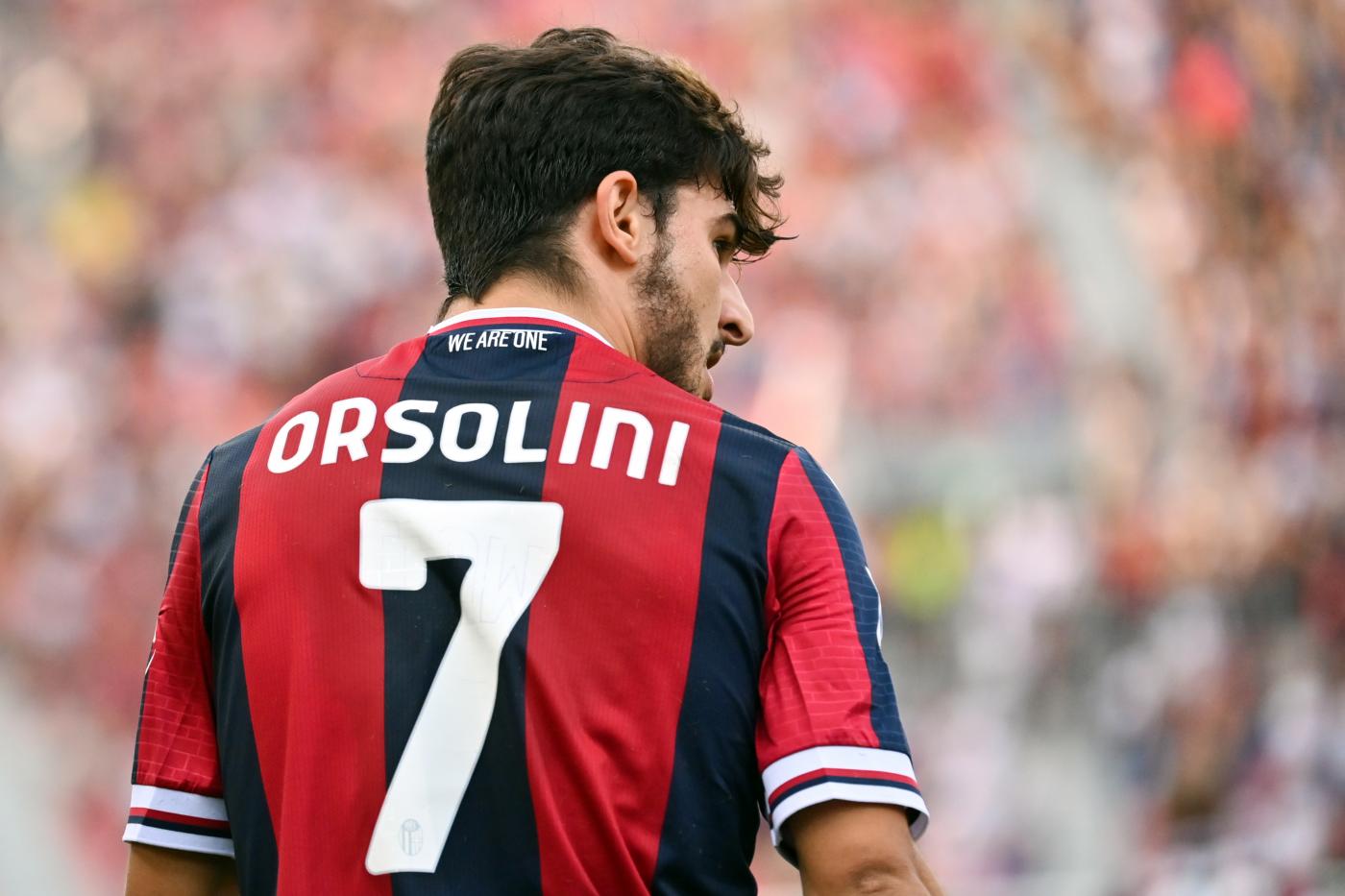 Riccardo Orsolini in primo piano: uno dei tre nomi fatti per l'attacco della Lazio