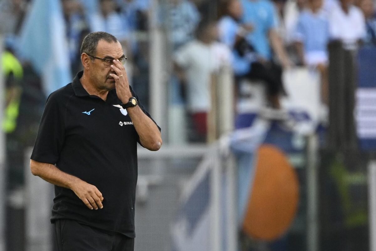 Maurizio Sarri allenatore Lazio in panchina, allenamento in vista dell'Inter news