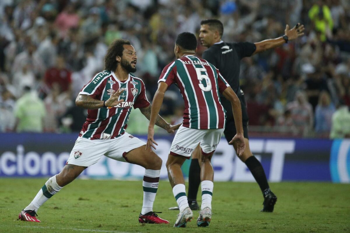 Alexander del Fluminense in azione